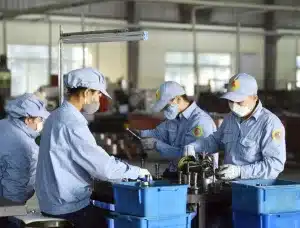 May đồng phục công nhân ở Đồng Nai